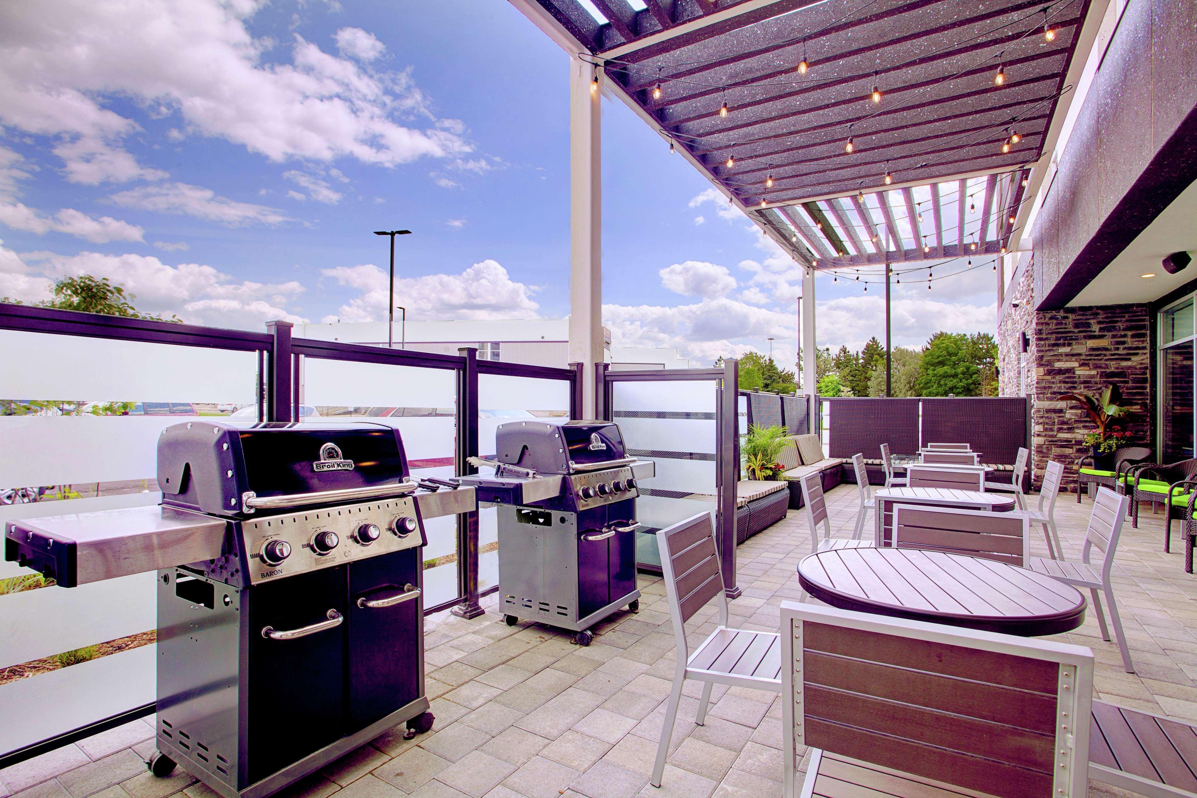 Home2 Suites By Hilton Toronto/Brampton, On Bagian luar foto
